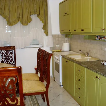 Pensión Kristallia 3*