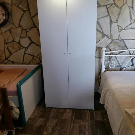 Kristallia Monastiraki (Phocis)